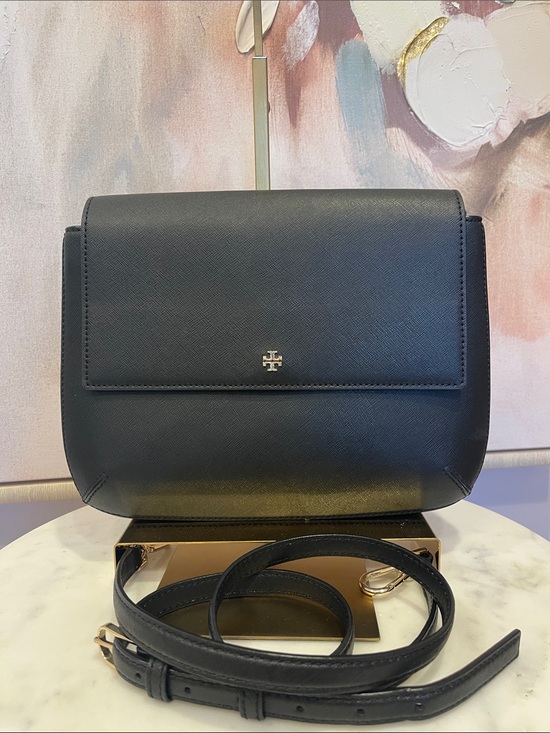 Tory Burch Handbags - Tory Burch Black Robin Messenger Crossbody